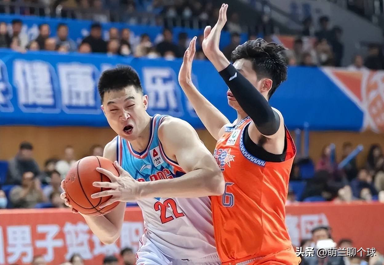 九游体育-包含CBA常规赛赛程吃紧，山东男篮关键时刻单刀错失，震撼外界，团队化学反应显著的词条
